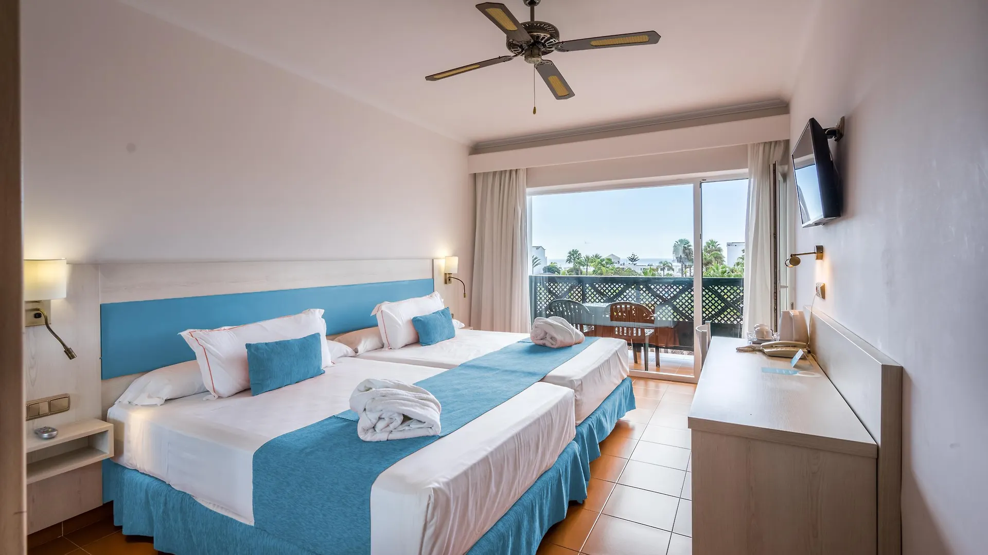 Bluesea Costa Bastian Hotel Costa Teguise 4*,