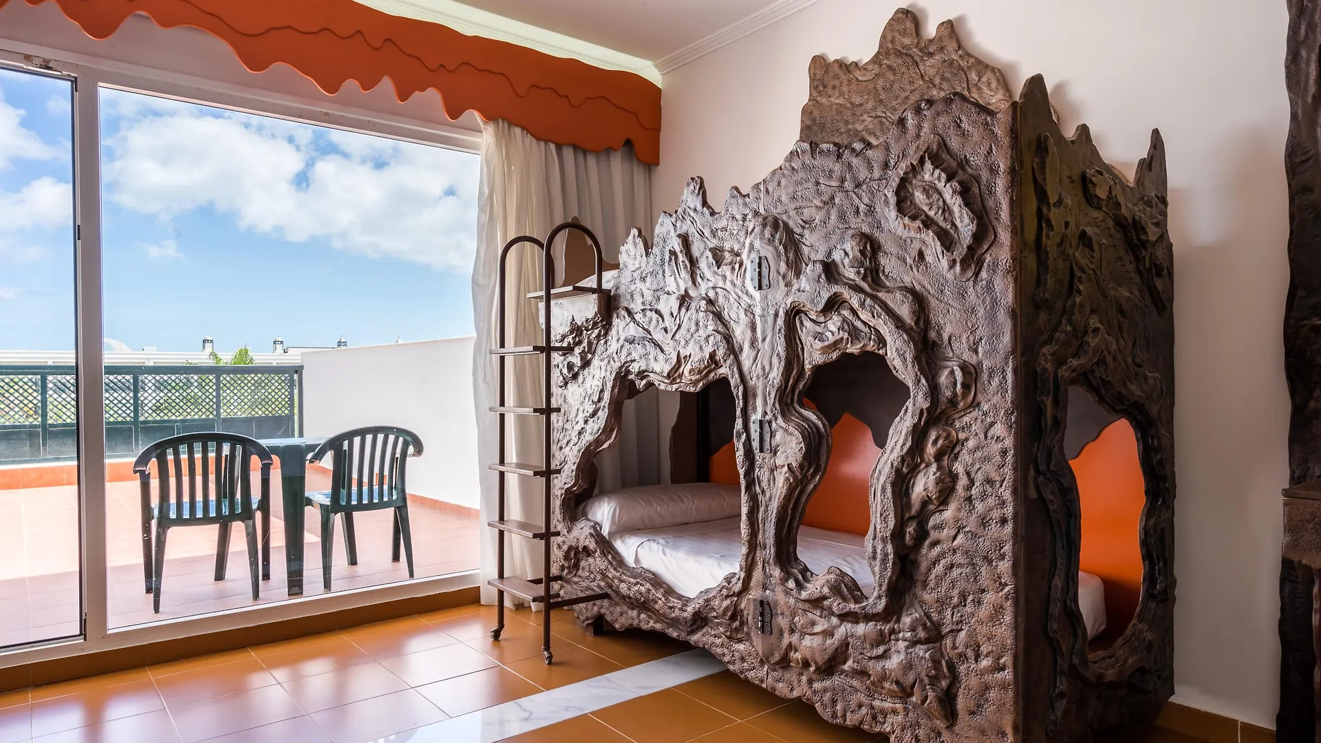 Bluesea Costa Bastian Hotel Costa Teguise 4*,